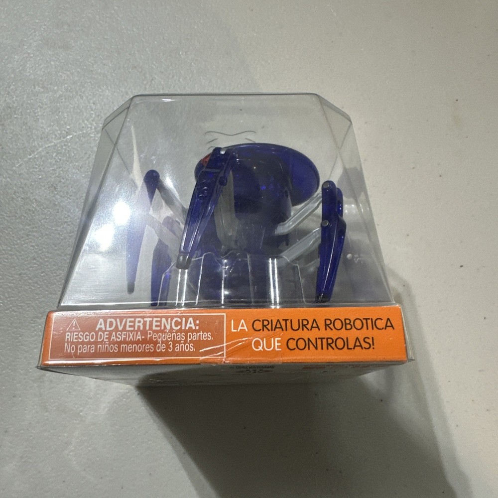 HEX BUG BLUE SPIDER ROBOTIC CREATURE REMOTE CONTROL INCLUDED