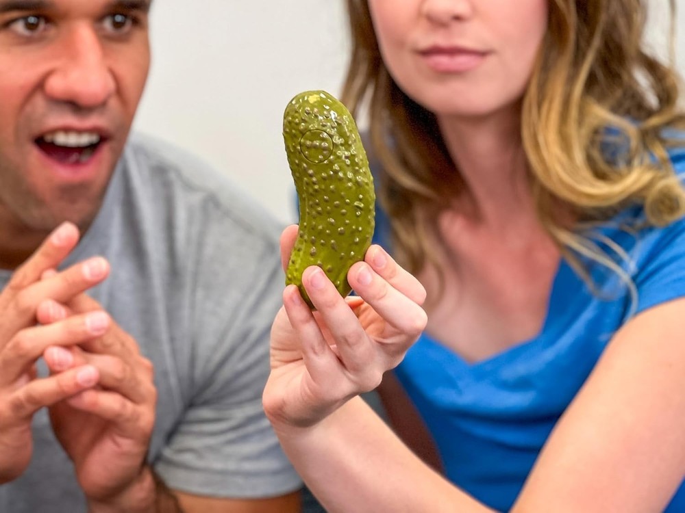 Mystic Pickle - Magic Fortune Teller with +100 Witty Responses - Unveiling Th