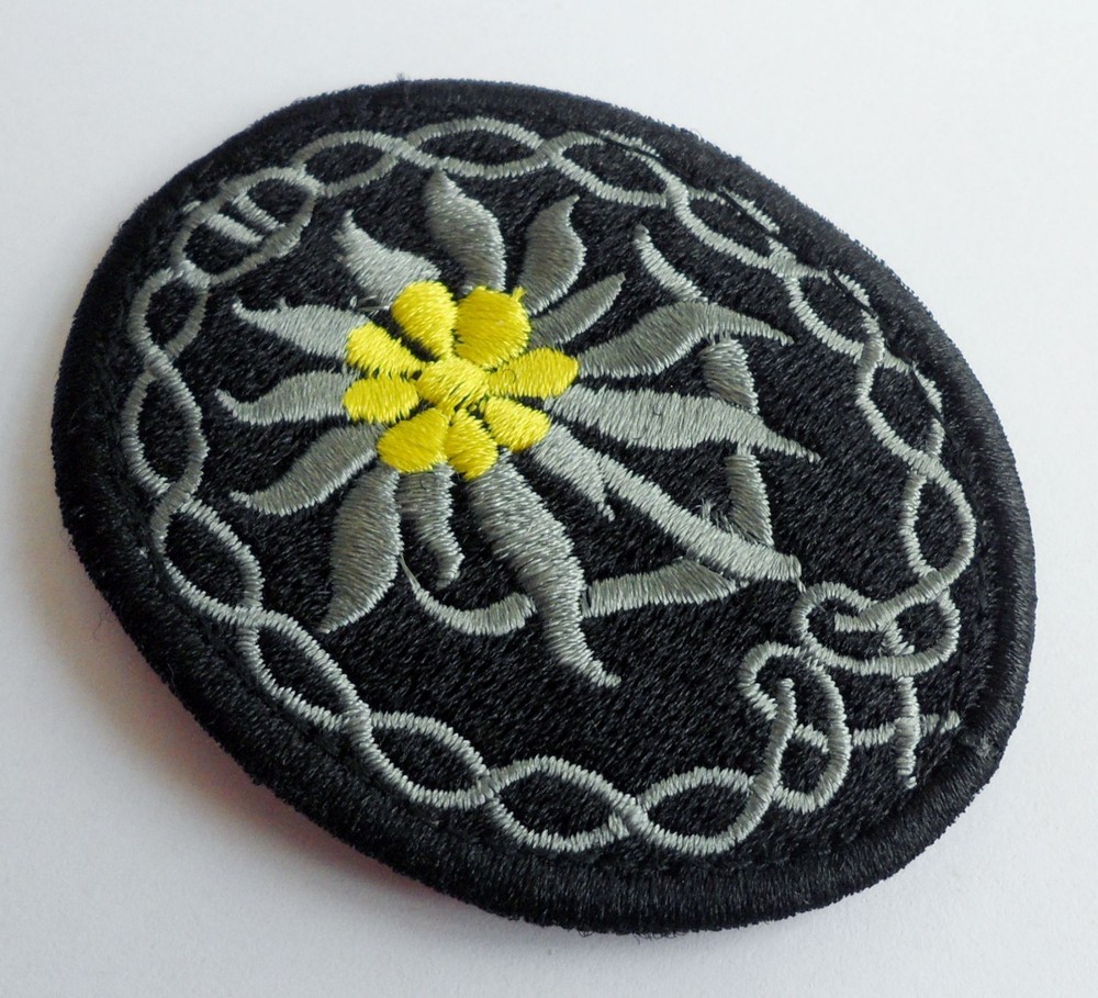 WWII GERMAN EDELWEISS EMBROIDERY PATCH