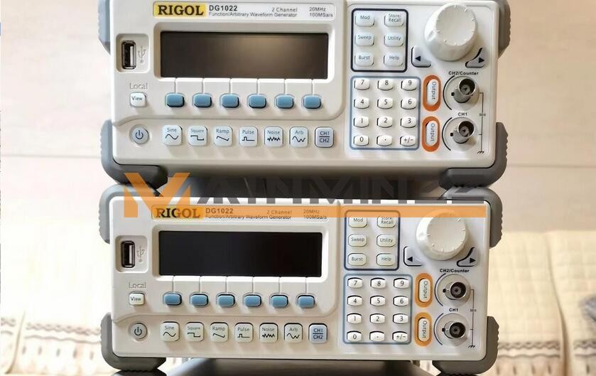 ONE USED RIGOL DG1022 FUNCTION/ARBITRARY WAVEFORM GENERATOR 25 MHz,2CHANNEL