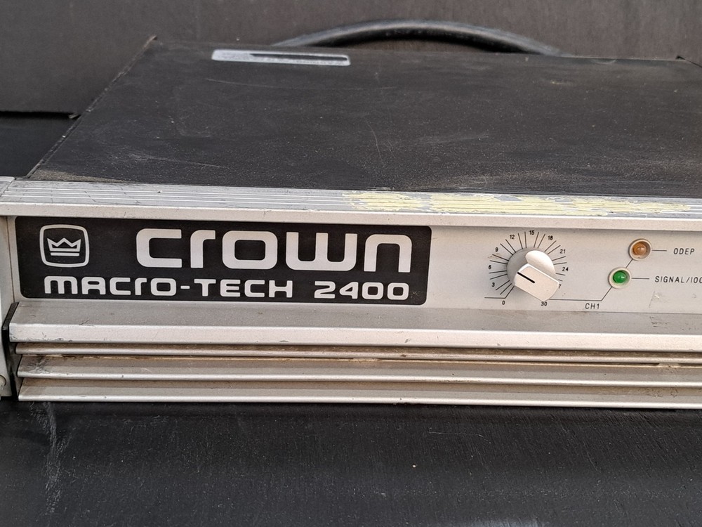 Crown Macro-Tech 2400 2-Channel Power Amplifier