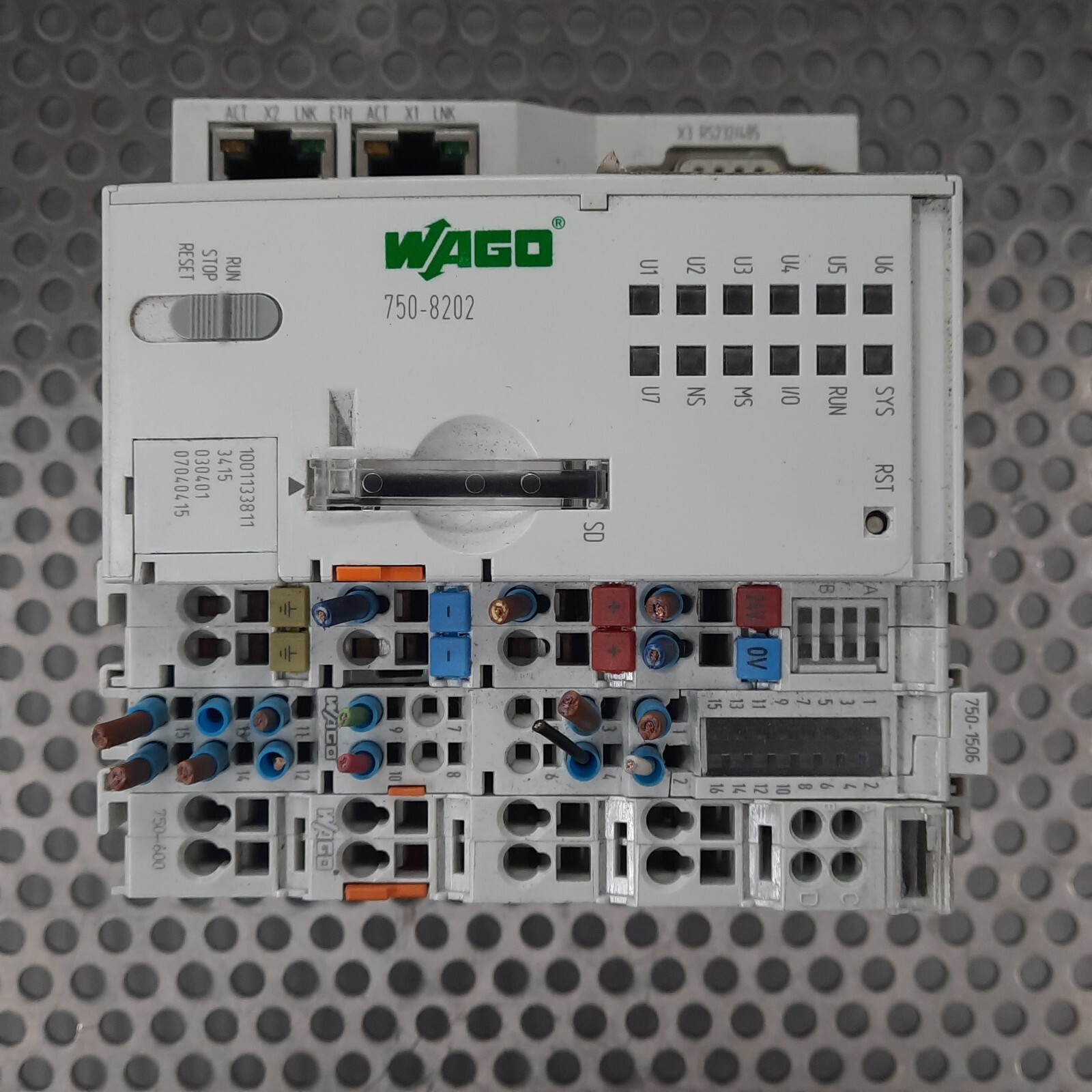 WAGO 750-8202 PFC200 Controller with Modules: 750-1506 & 750-600