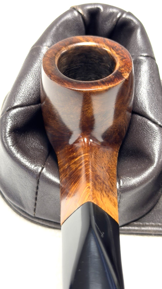 SAVINELLI 123 Smooth 1/8 Bent Pot w Triangular Shank