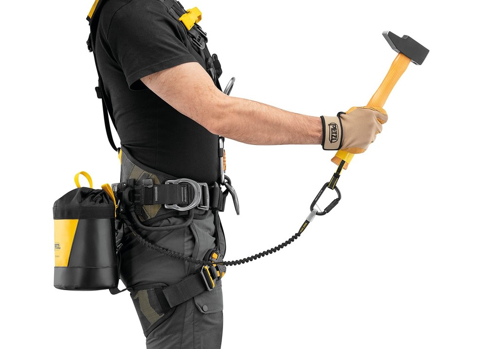 PETZL TOOLINK Attachment Interface for Tethering Tools at Height Small