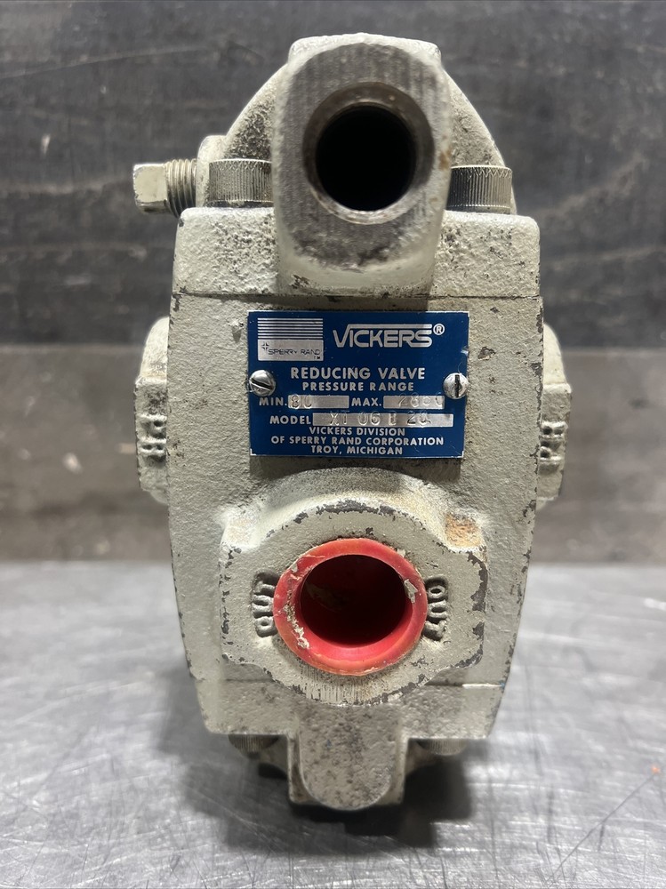 Nos Surplus Vickers Reducing Valve Model XT 06 B20. 80-2850 Pressure Range