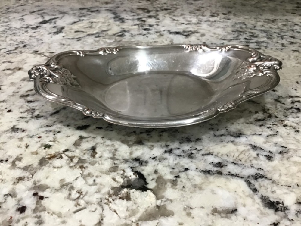 Vintage ORLEANS Bonbon Oval Floral Silverplate by International Silver