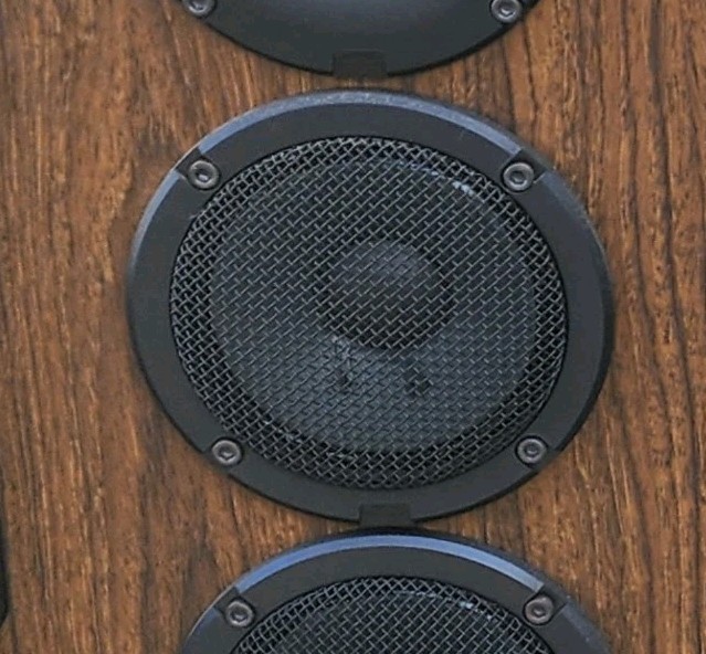 1 Cerwin Vega Midrange Speaker from AT-15