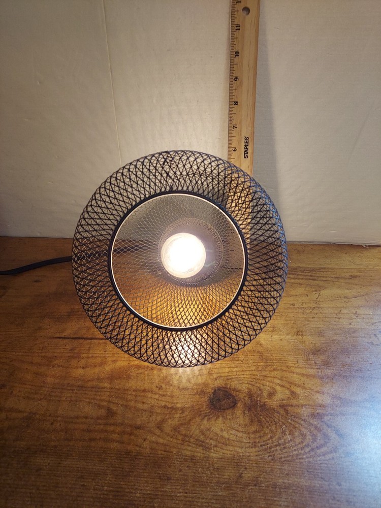 Wire Mesh Wrought Iron Hollow Hanging Light