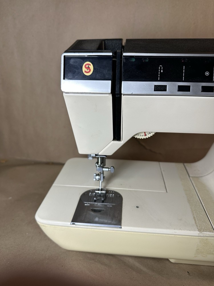 Singer Touch-Tronic 2000 Sewing Machine Works