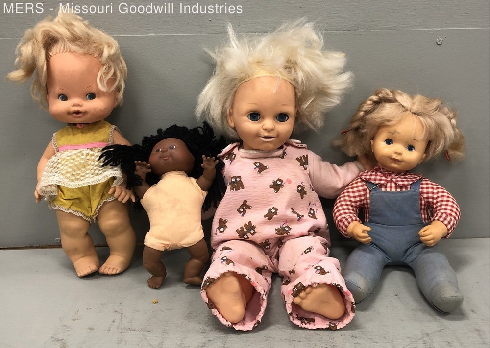 Lot Of 4 Dolls Mixed Brands