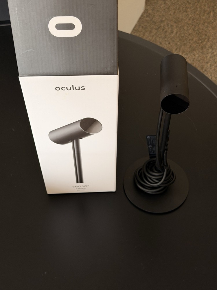 Oculus Rift CV1 VR Headset Bundle w/ Touch Controllers + 3 Sensors Complete