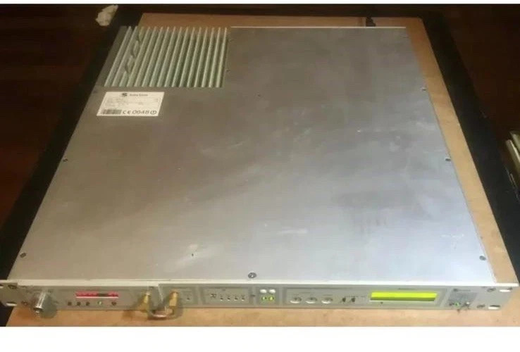 PLL UHF 20W Screen Service ANALOG/DIGITAL TRANSMITTER REPEATER TESTED
