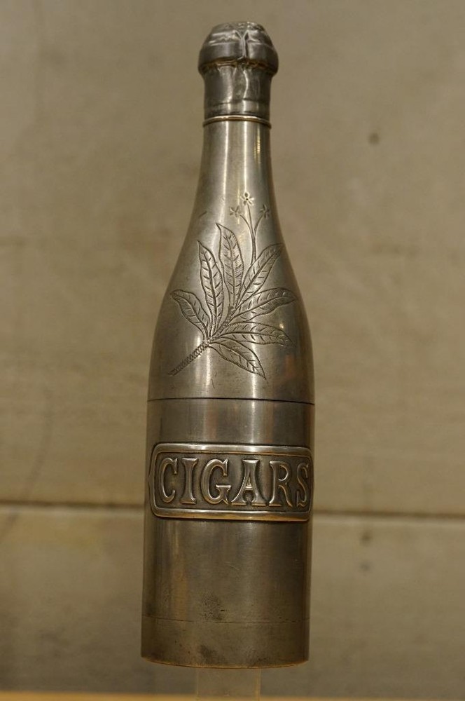 Vintage Silver Quad Plate PAIRPOINT Tobacco Cigar Humidor Champagne Bottle 1921