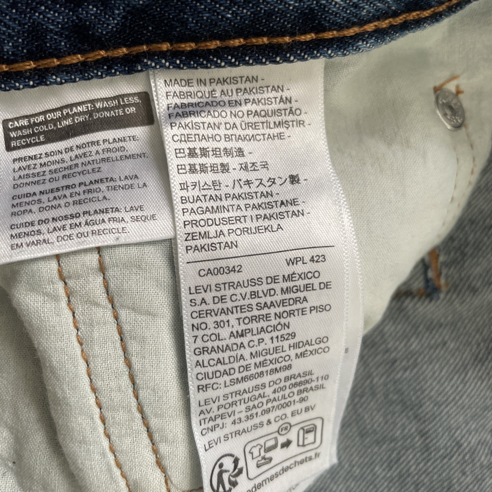 Levi's Women's Iconic Maxi Slit Skirt Dark Blue Tag Sz. 33 Measures 36in Waist