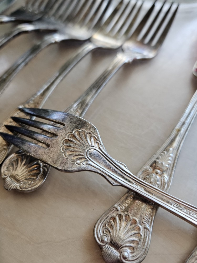 International Silver Co. Kings Pattern Silver Plated 18 Piece