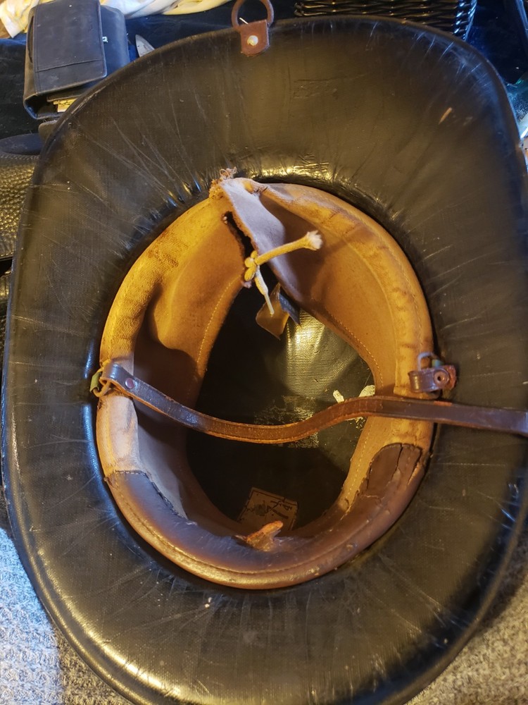 ANTIQUE Cairnes FIREMAN HELMET