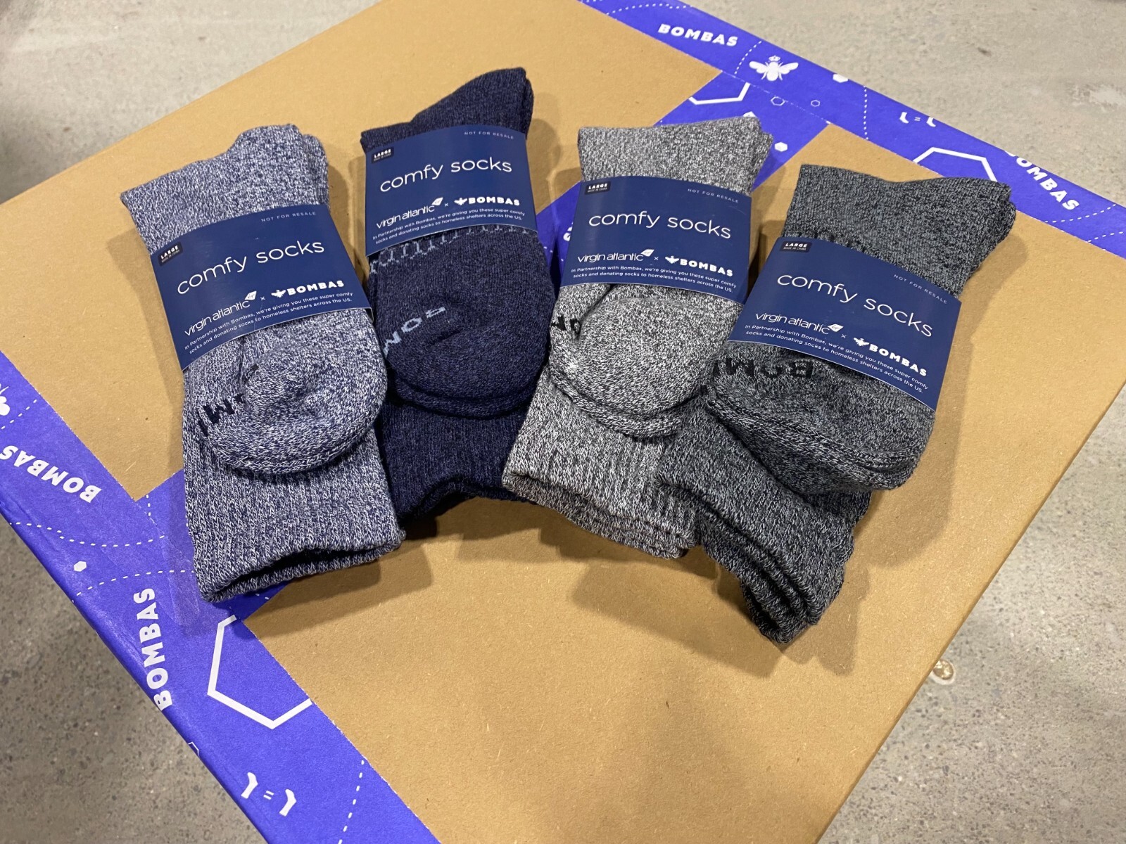[4 Pairs] Bombas x Virgin Atlantic Calf Socks Large - Grey