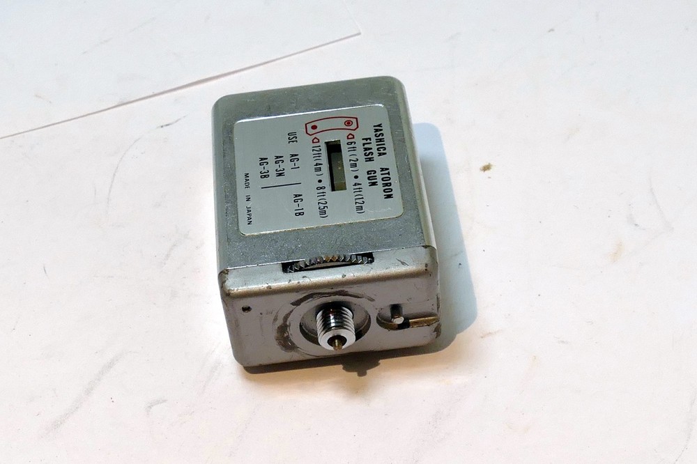 Atoron Flash Gun adapter for Yashica Ultra Miniature Camera