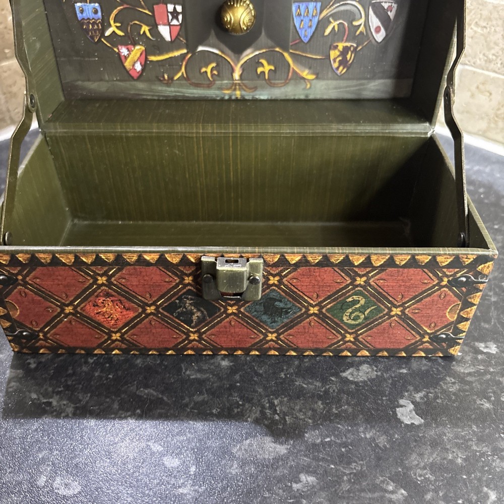 Harry Potter: Collectable Quidditch Box