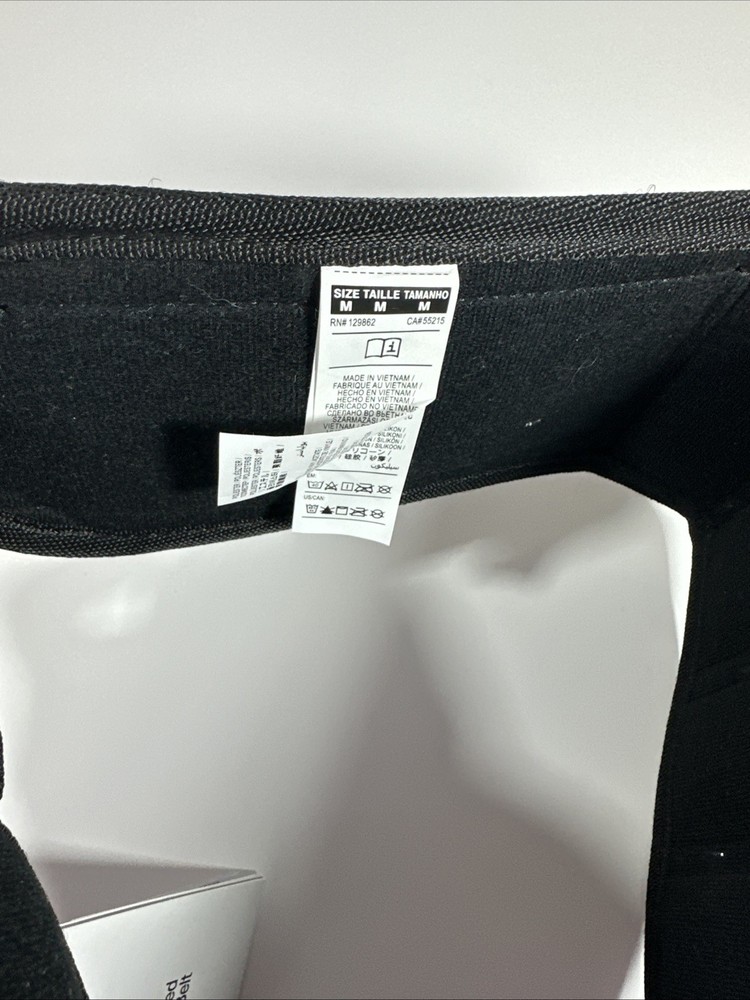 NWT Nike Structured Weight Lifting Training Belt 2.0 Size M Medium Black Volt