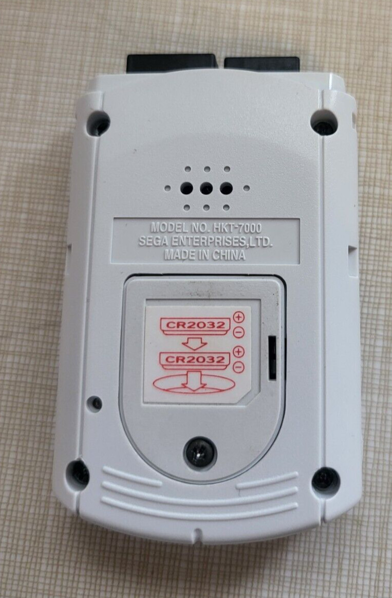 US SELLER-VMU + 2 BATTERIES Sega Dreamcast Visual Memory Unit HKT-7000 Japanese