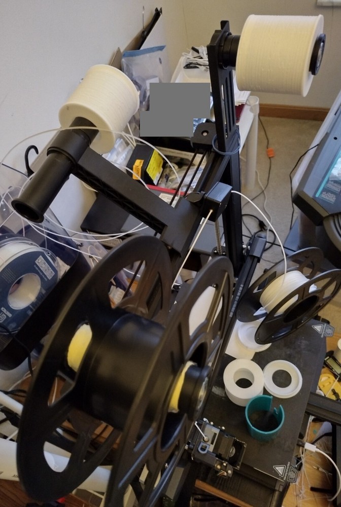 Spool Smooth for Creality Ender 3 or similar printer - makes filament pull easy