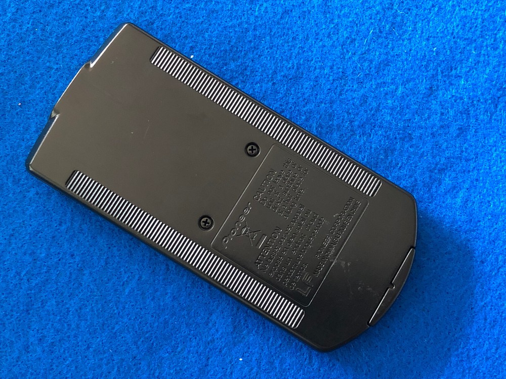 PIONEER STEREO REMOTE CONTROL CONTROLLER IN DASH CXE5116