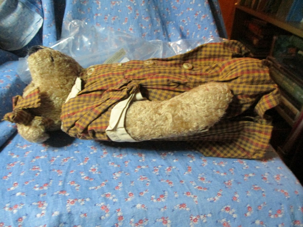 NIBag (Open Pics) Boyds Archive Hedda 12 Inch High Tan Chenille Bear