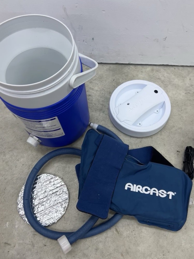 Cryo/Cuff Cryocuff Cooler Therapy Motorized IC Compression Knee Size Medium