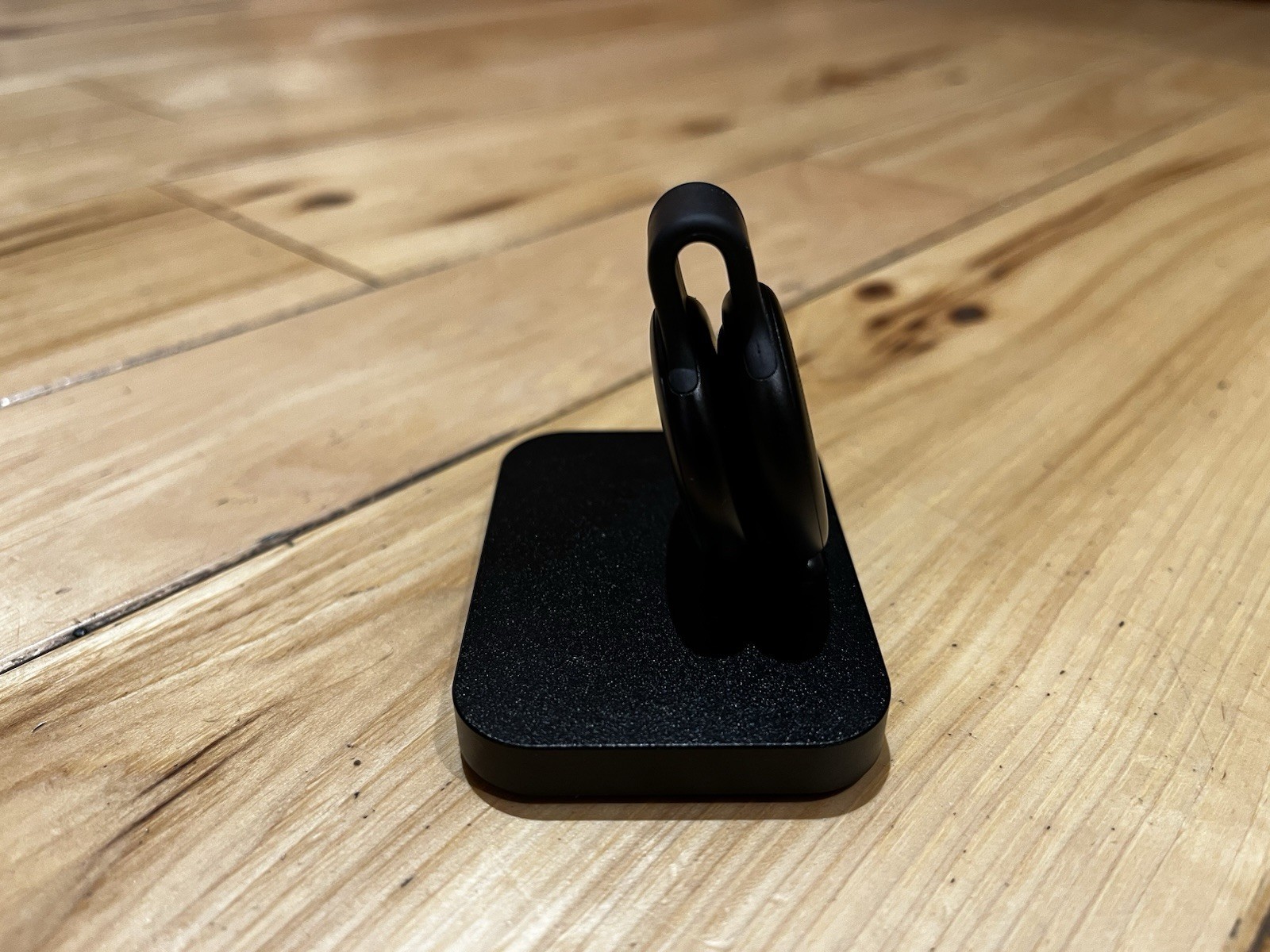 Limitless AI (now Meta) Pendant With Dock, Lightly Used, MINT