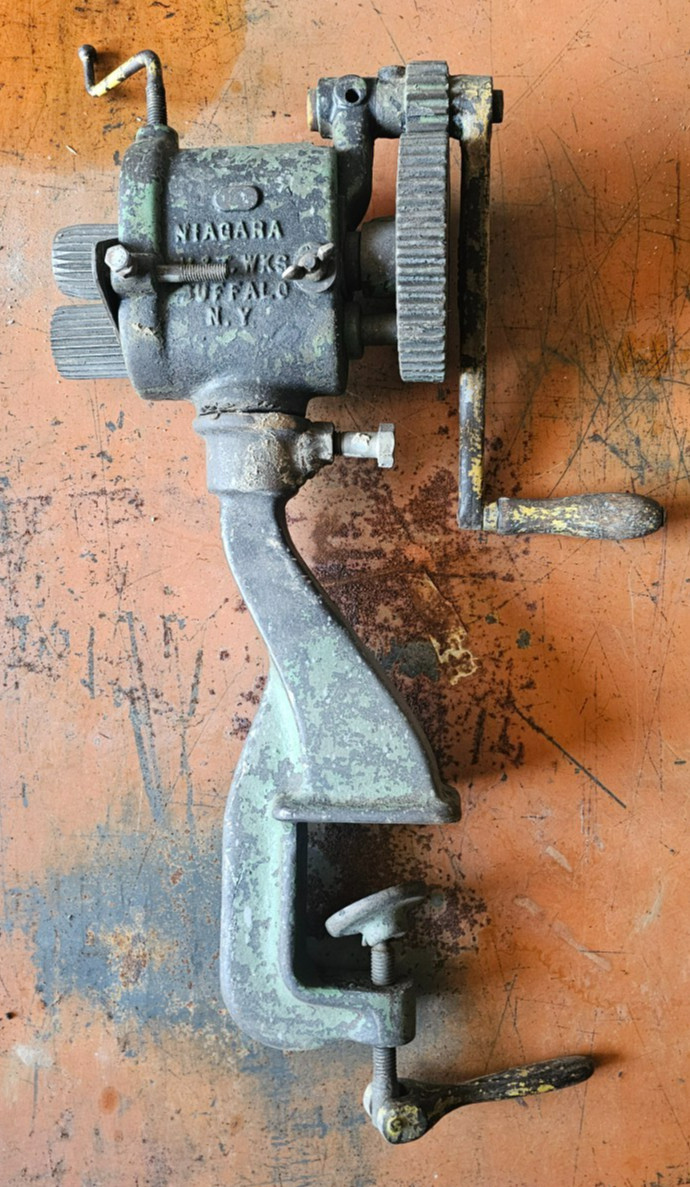 Niagara M&T Works R-1101 Hand Crank Sheet Metal Bead Roller