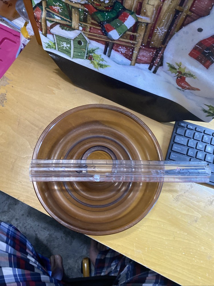 plastic-9 inch-chip/nut displayn tray (microwavable)