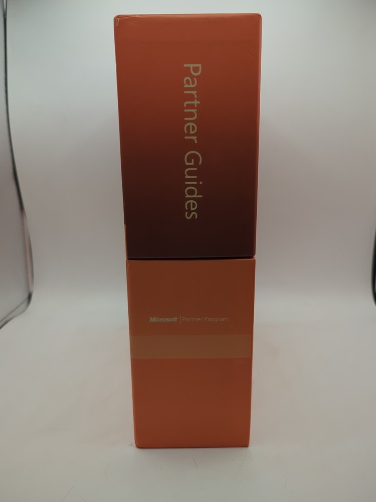 Microsoft Partner Guides 2004-2005 SEALED - CS10