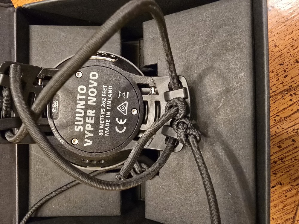 Suunto Vyper Nova Graphite Dive Computer with Bungee Mount