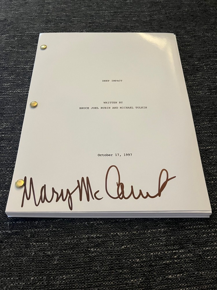 * MARY McCORMACK * signed full movie script * DEEP IMPACT * 2