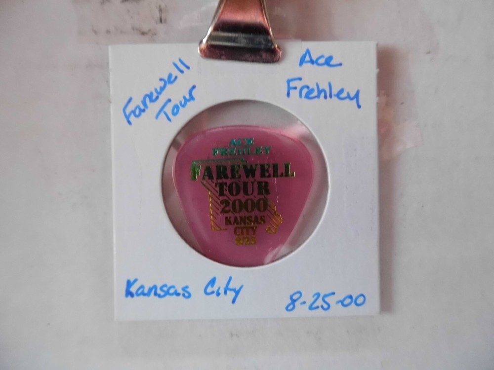 KISS "ACE FRAHLEY"~FAREWELL TOUR GUITAR PICK~8/25/00 (7/18)