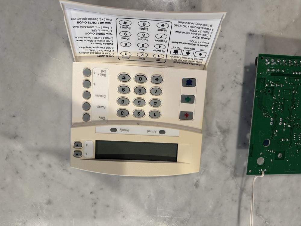 GE Concord 4 alarm panel with keypad