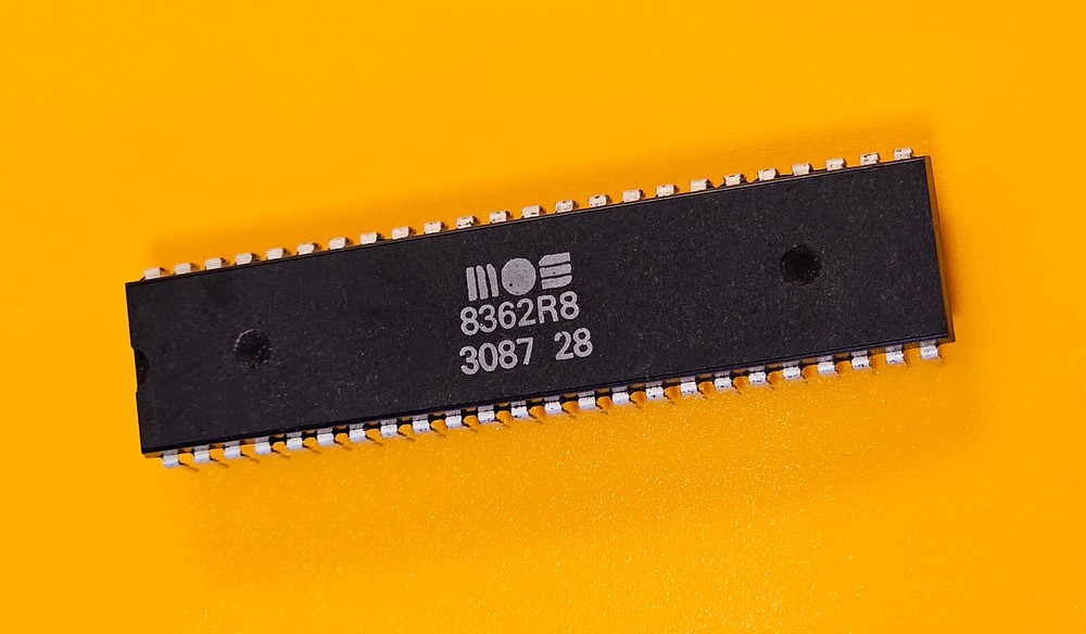 AMIGA A500; A2000 8362R8 DENISE + SOCKET