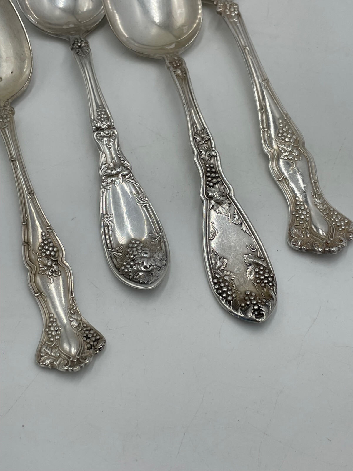 4 Piece Rogers Silverplate Mixed Grape Pattern 3 Serving Spoons 1 Meat Fork