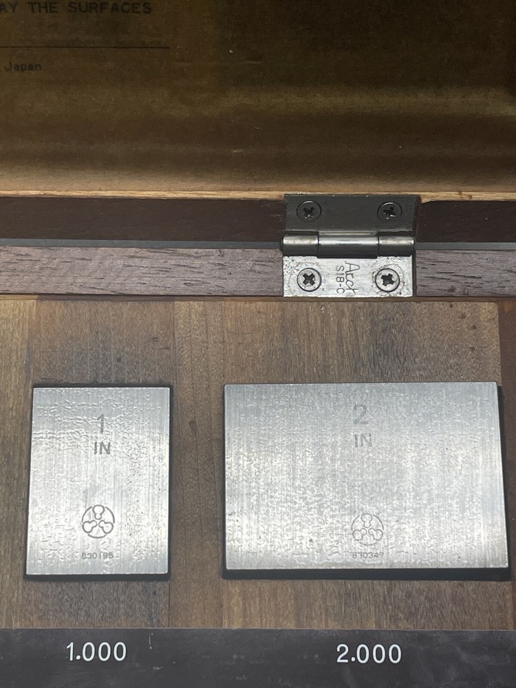 Mitutoyo Gauge Block Set Code# 516-930 Set# BE1-9-2 Grade 2 (10) Pieces Nice