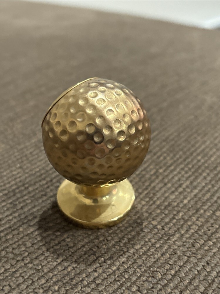 Quartz Golf Ball Miniature Clock (Dead Battery)