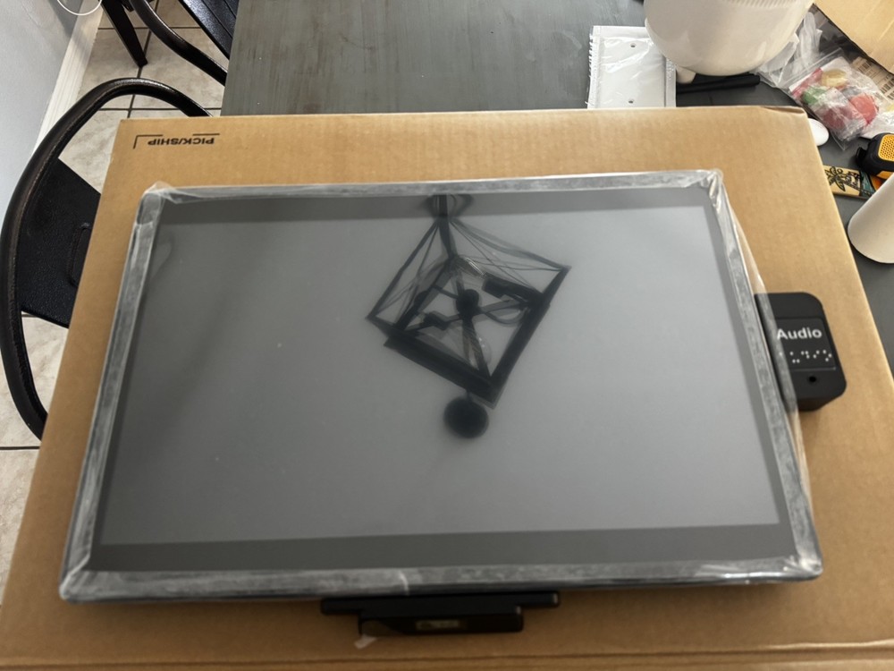 Elo Touch all-in-one computer model ESY15l1D