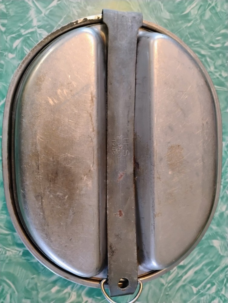 WWII US Mess Kit Dated 1945 Made by E.A. Co