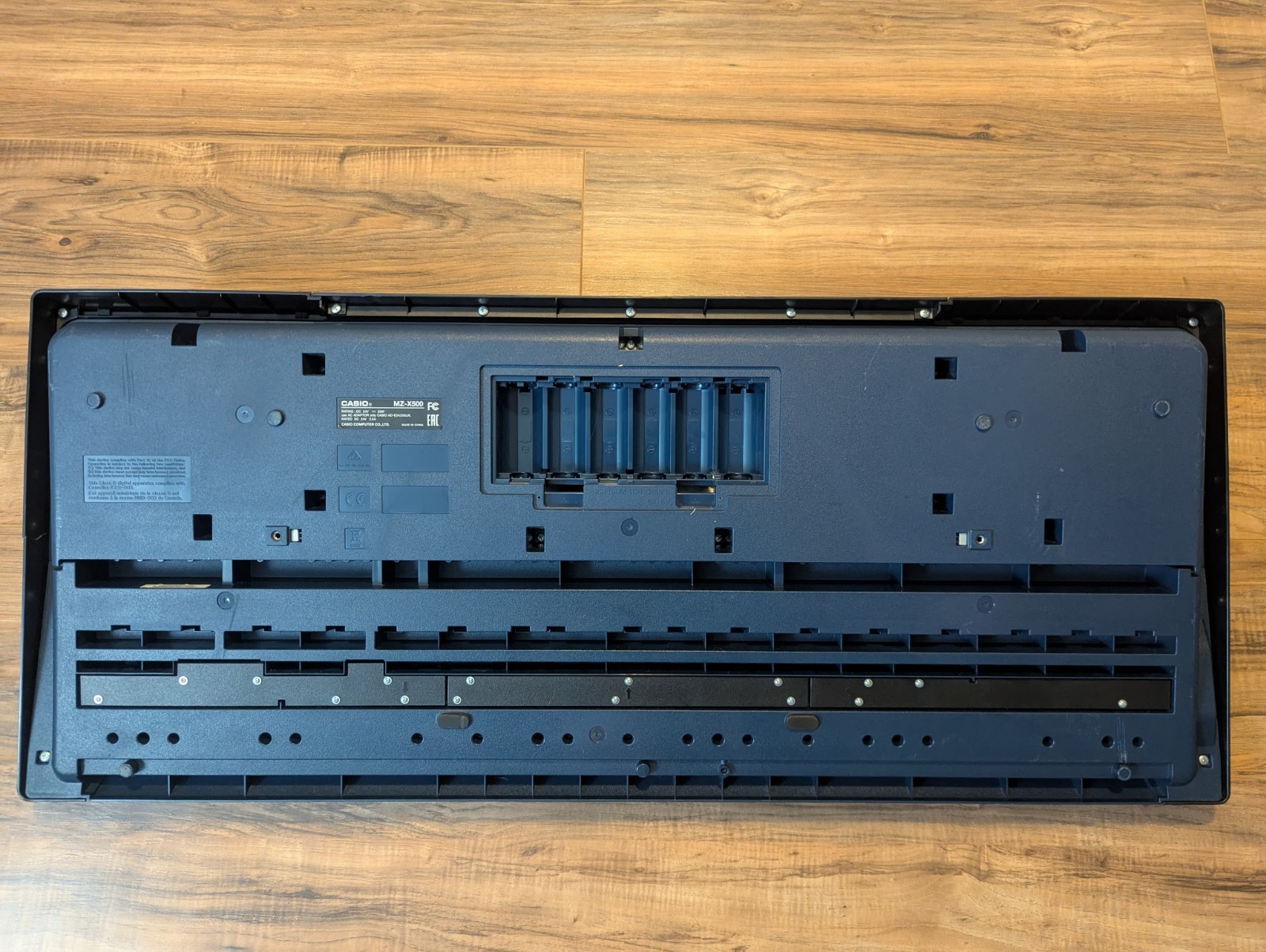 Casio MZ-X500 61-Key Workstation Keyboard, Used, Free Shipping