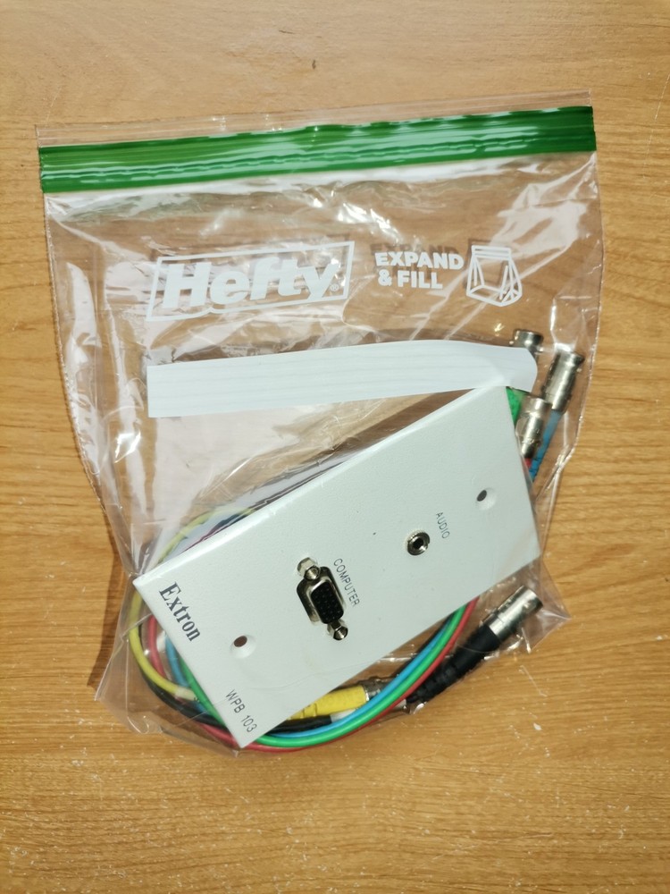 EXTRON WPB 103 computer connect plate with cables