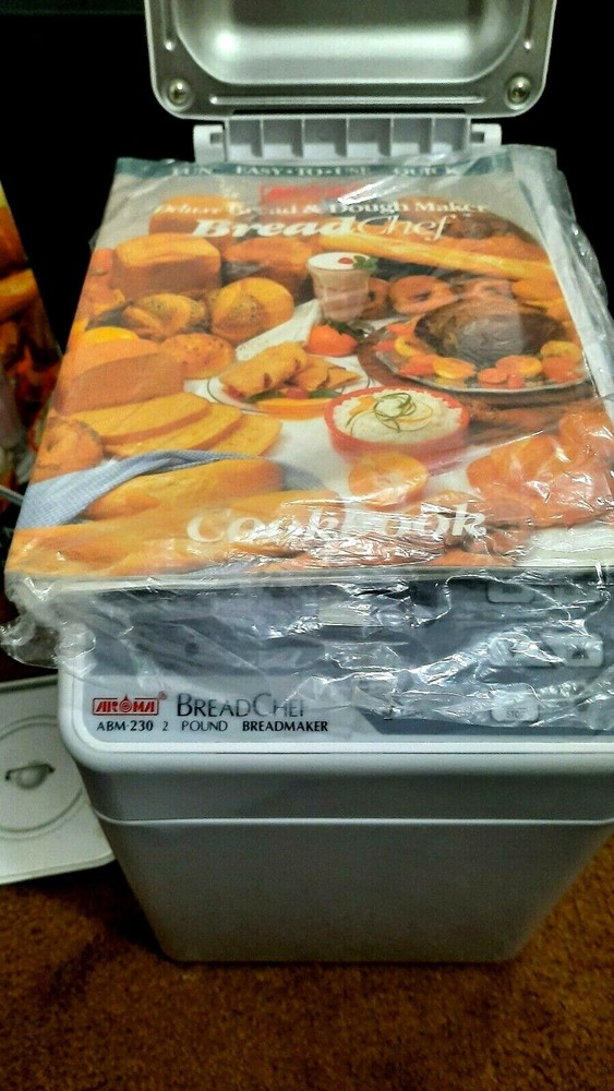 Aroma BreadChef 2 Pound Bread Maker Bread Machine ABM-230