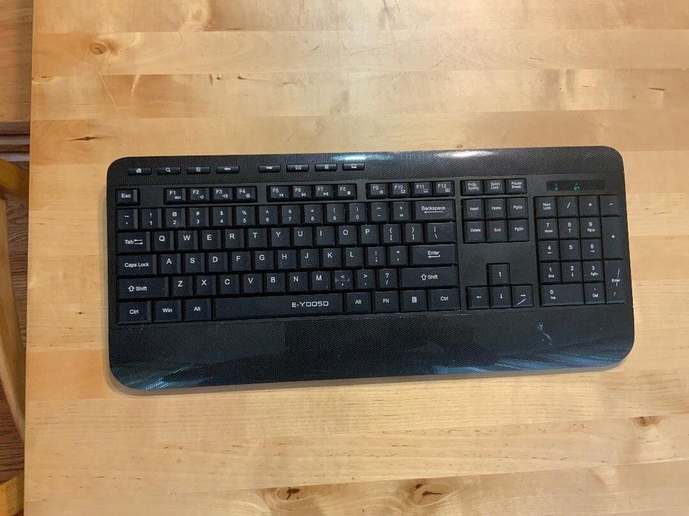 Logitech MK335 Wireless Keyboard  e-y0050