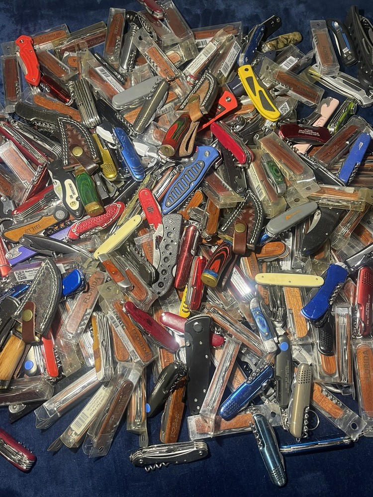 Pocket Knives/multitools Lot (see description)