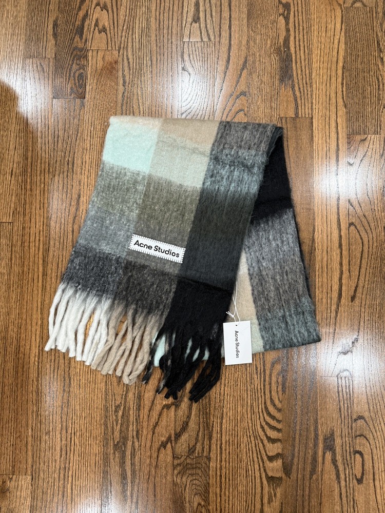 Acne Studios scarf NWT