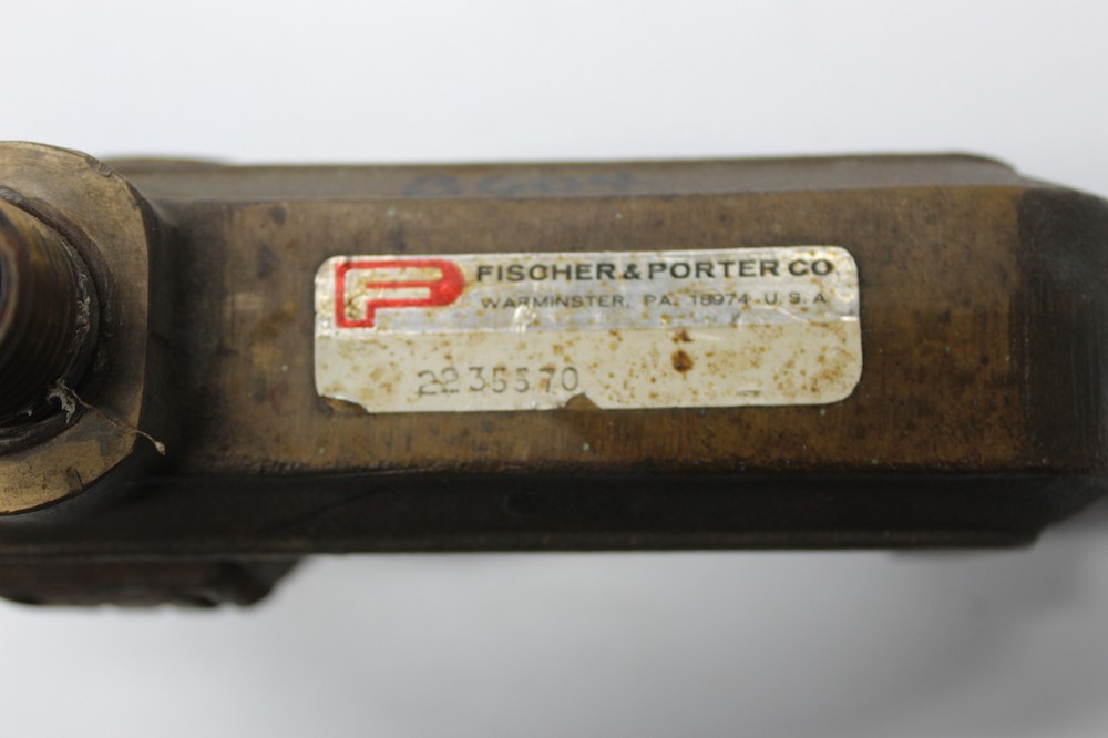 FISCHER & PORTER 2235570 FLOW METER (AS PICTURED) UNMP